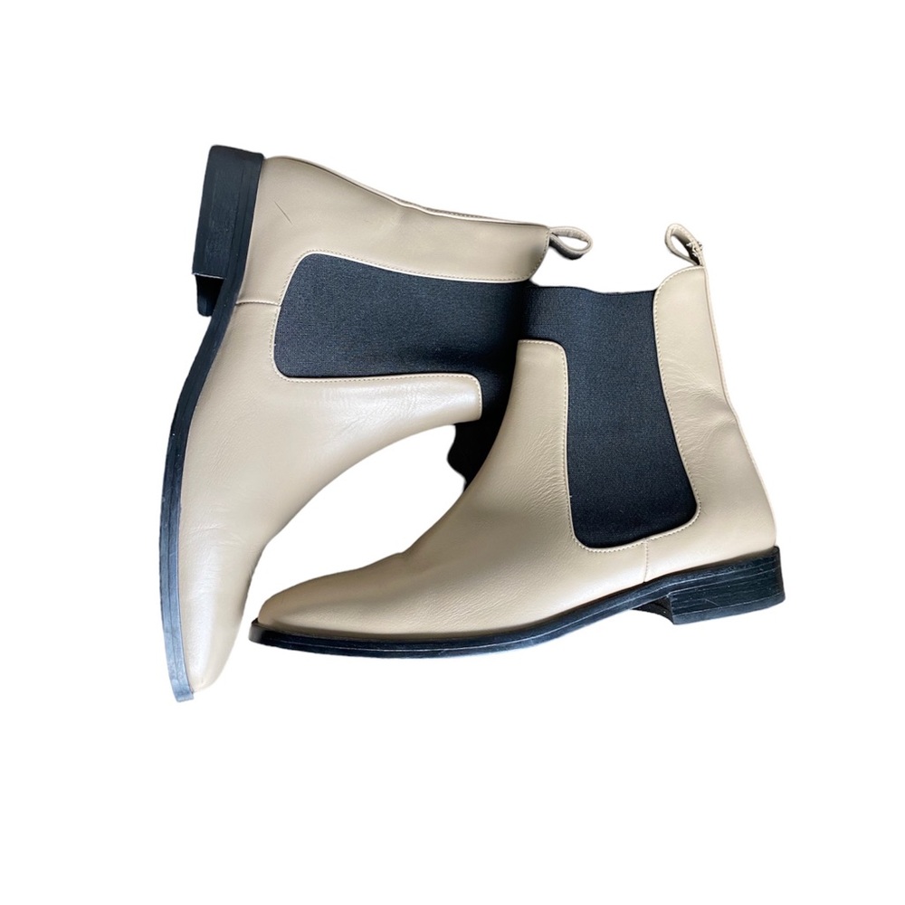 EVERLANE Chelsea Square Toe Boots